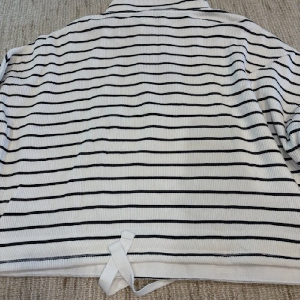 The Upside Pullover - image 7